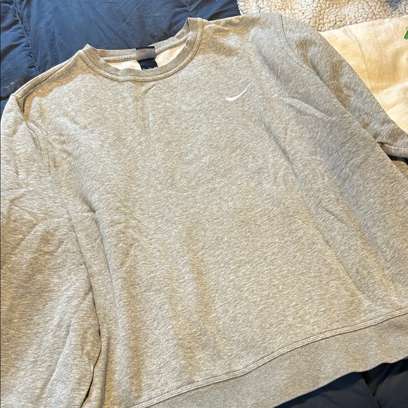 Nike Heather Gray Crewneck Sweatshirt - Picture 2 of 9